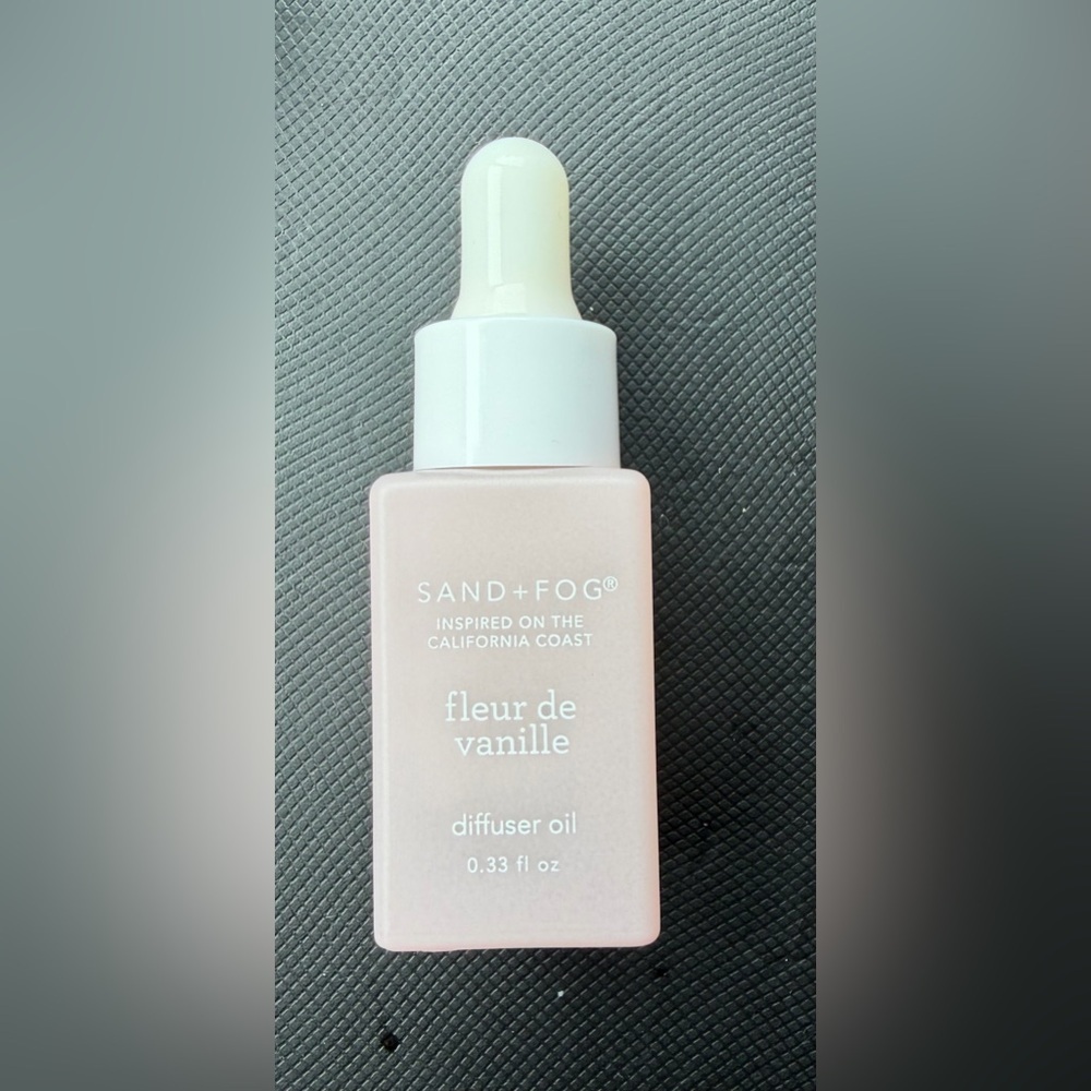 ✨New✨SAND + FOG: Diffuser Oil:fleur de vanille🪷Mix’N’Match:1 for $11or2 for $18🪷